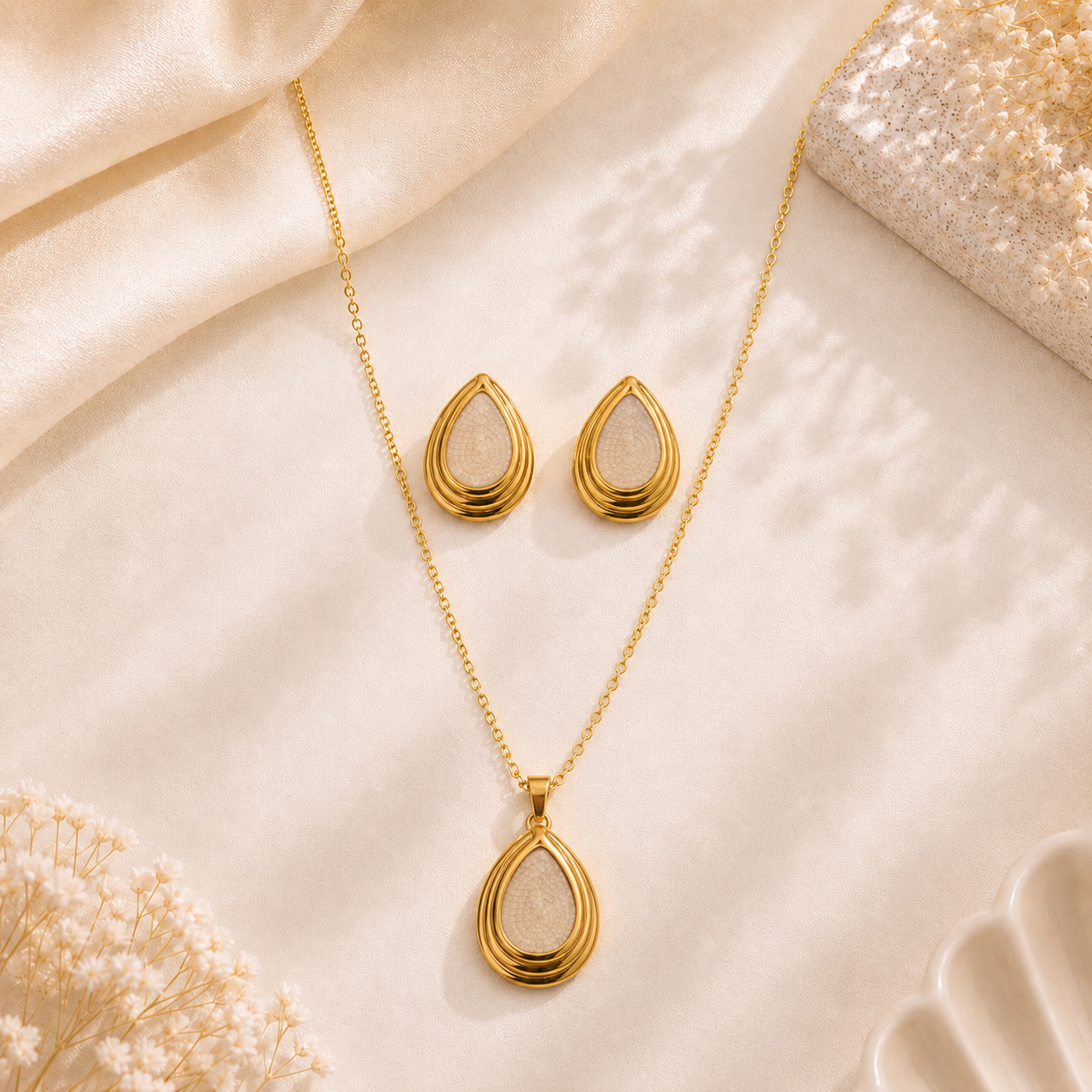 Teardrop Pendant Set
